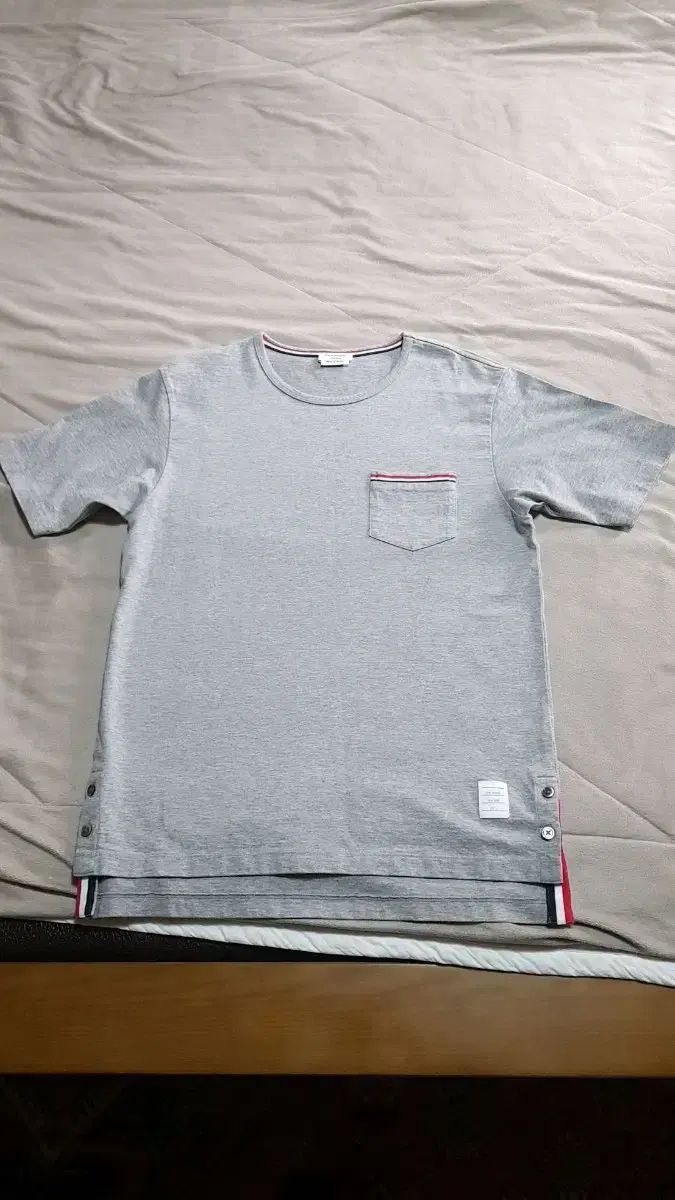 【雷市場（ポンジャン）商品韓国直送】 Thom Browne(トム・ブラウン) 半袖 2 サイズ 95 胸 48 雑穀 70