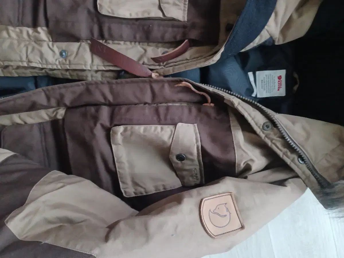 フェールラーベン アークティスパーカ