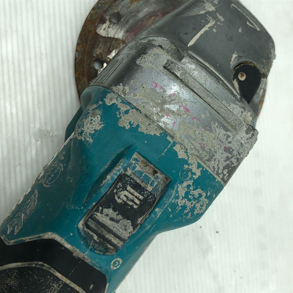 MAKITA