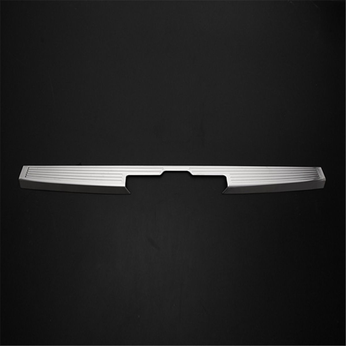 19-22年 ハイエース 後部内装保護板 ステンレス製 銀色 後席フロアパネル キズ防止 安全性向上 高耐久性 人気パーツ