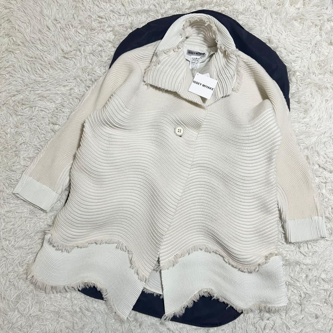 タグ付き ISSEY MIYAKE 3D スチーム コート ドルマン ポンチョ