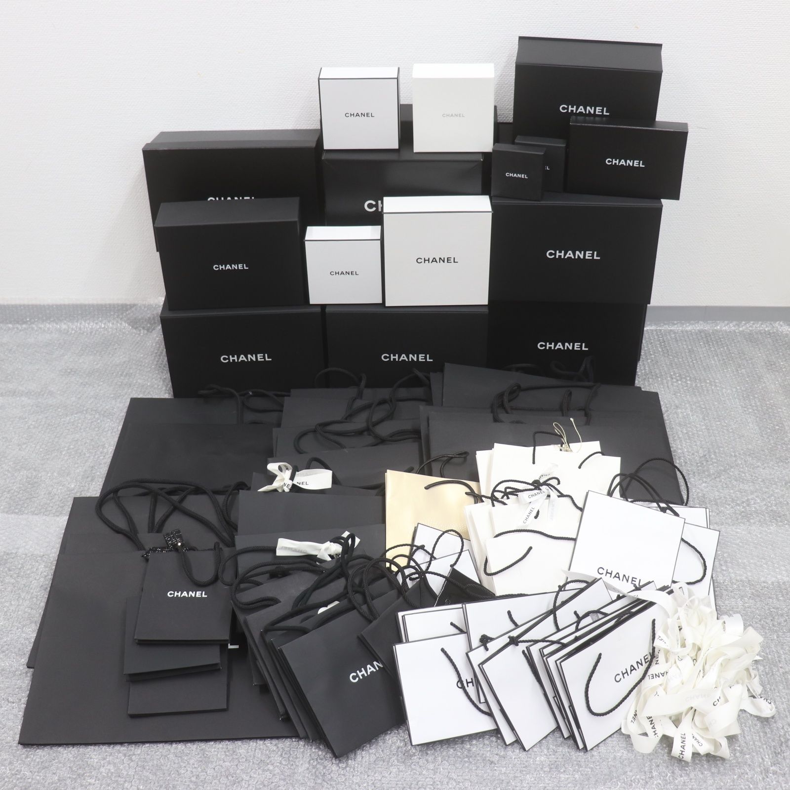 シャネル CHANELマグネットタイプ空箱、紙袋12点セットシャネル CHANEL 