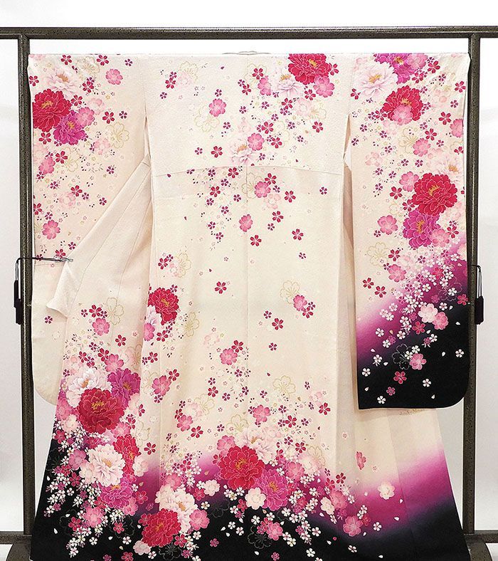 振袖 正絹 花模様 JunAmiMisako 身丈164cm 裄丈67.5cm リサイクル 着物 e4055
