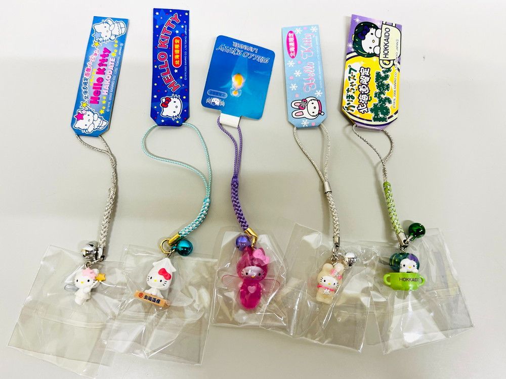 ●サンリオ HELLO KITTY ハローキティ ご当地 根付け 北海道 東北 ストラップ 36個セット MERCADOAVALIA_COM_BR
