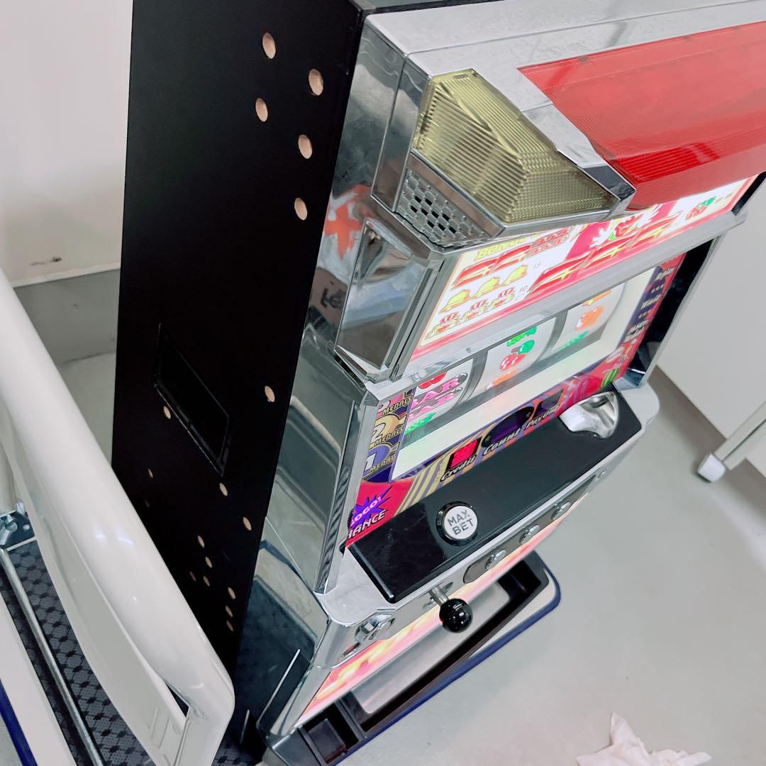 送料無料 スロット パチスロ ゴーゴージャグラー2 実機 コイン