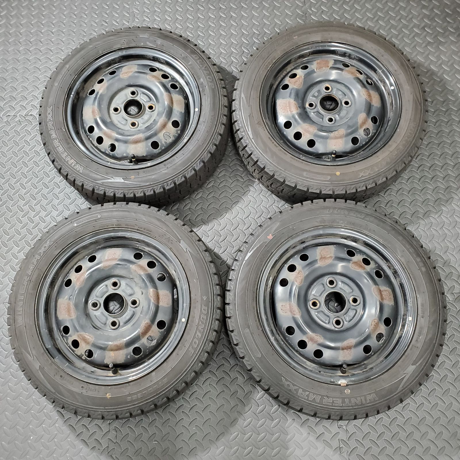 23年製 155 65R14 ダンロップ ウィンターマックスWM02 ダイハツ タント ムーヴ ミラ スタッドレスタイヤ 1098R