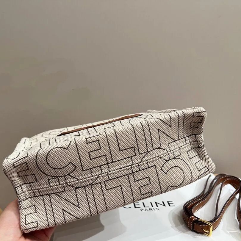 CELINEセリーヌ スモールカバタイス トートバッグ - メルカリ