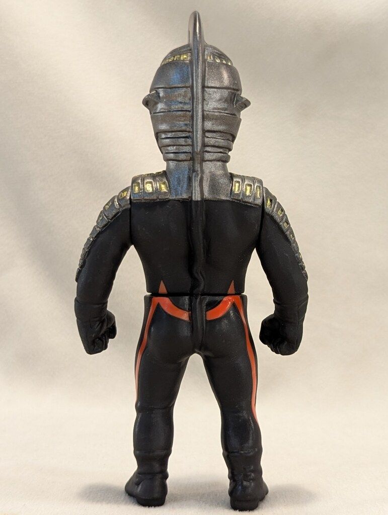 MAXTOY 円谷プロ ミニソフビ怪獣倉庫シリーズ ウルトラセブン
