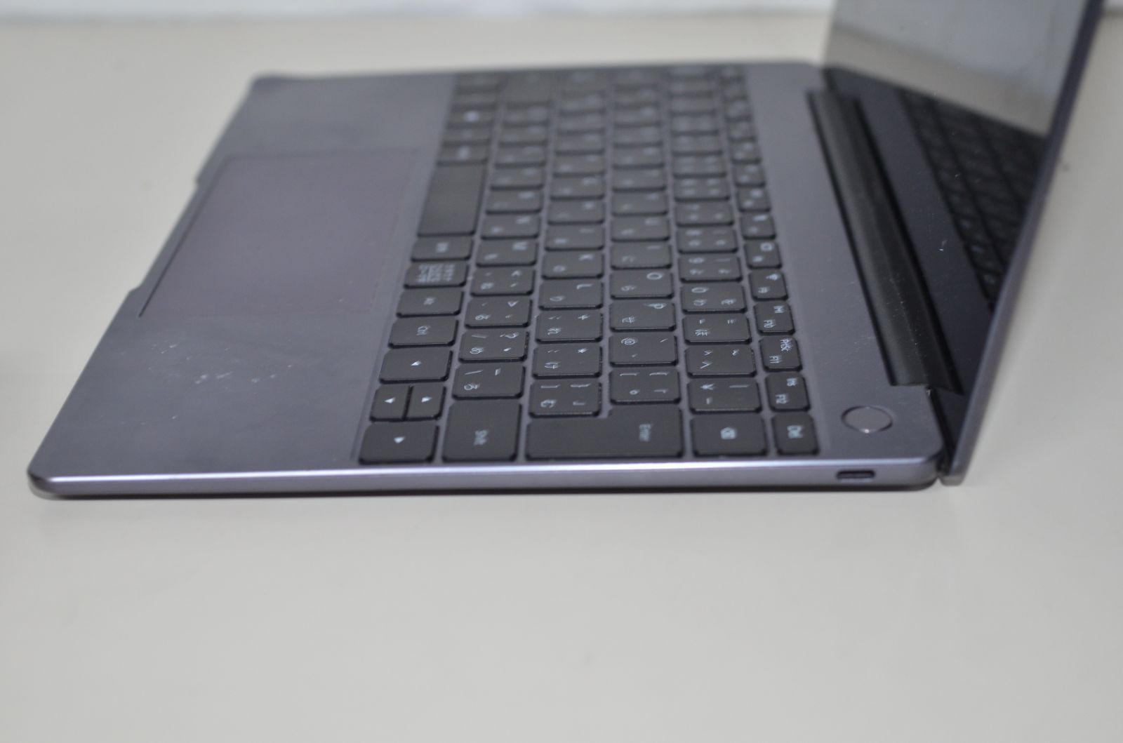 ジャンク品ノートパソコン HUAWEI WRTB-WAH9L 爆速SSD512GB
