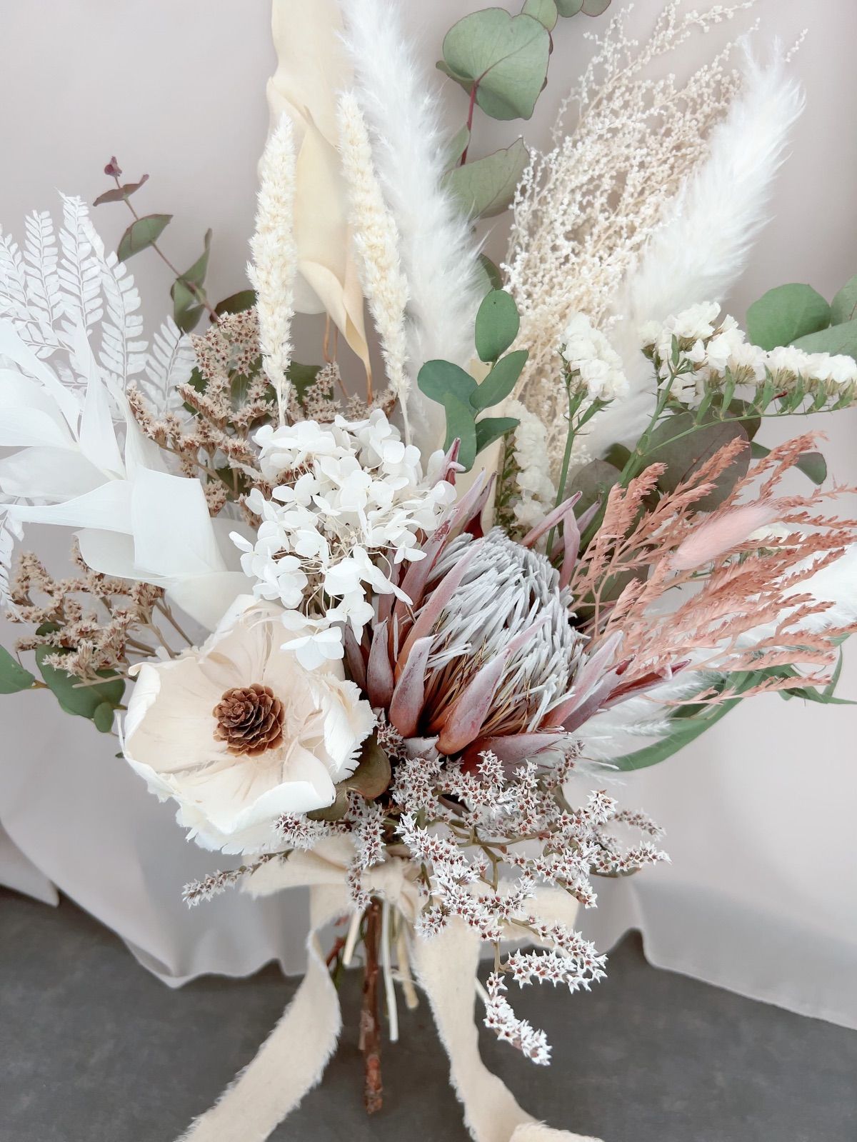 【特価大特価】キングプロテア&ココflower whitenatural bouquet ブーケ