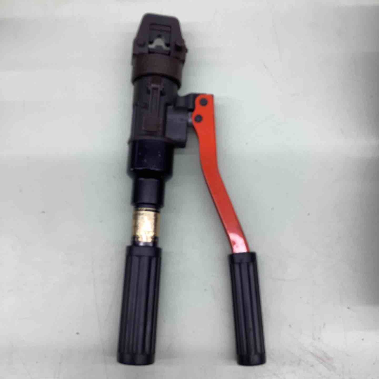 泉精器 IZUMI