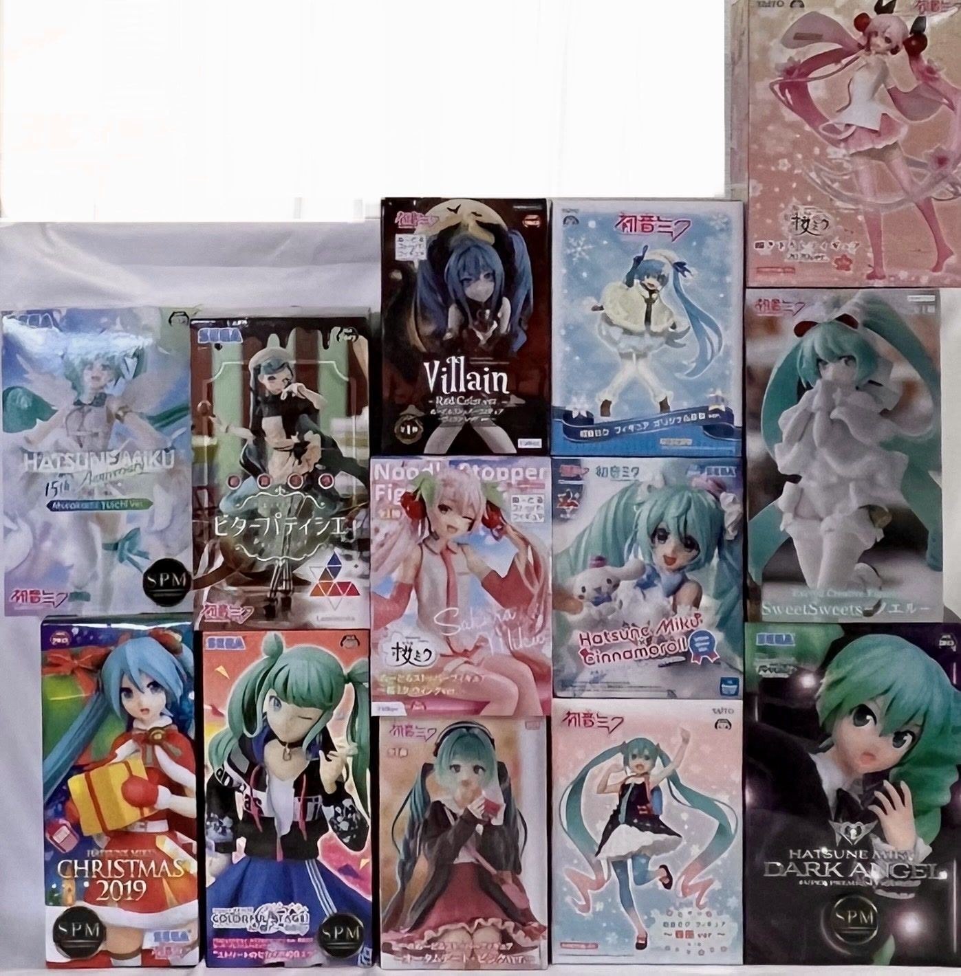 初音ミクフィギュア 13種セット まとめ売り - メルカリ