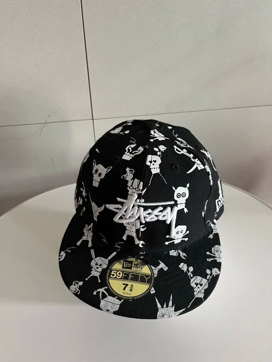 e*♡様 stussy cap STUSSY(ステューシー) x futura new era cap 7 5 ／ 8 - メルカリ