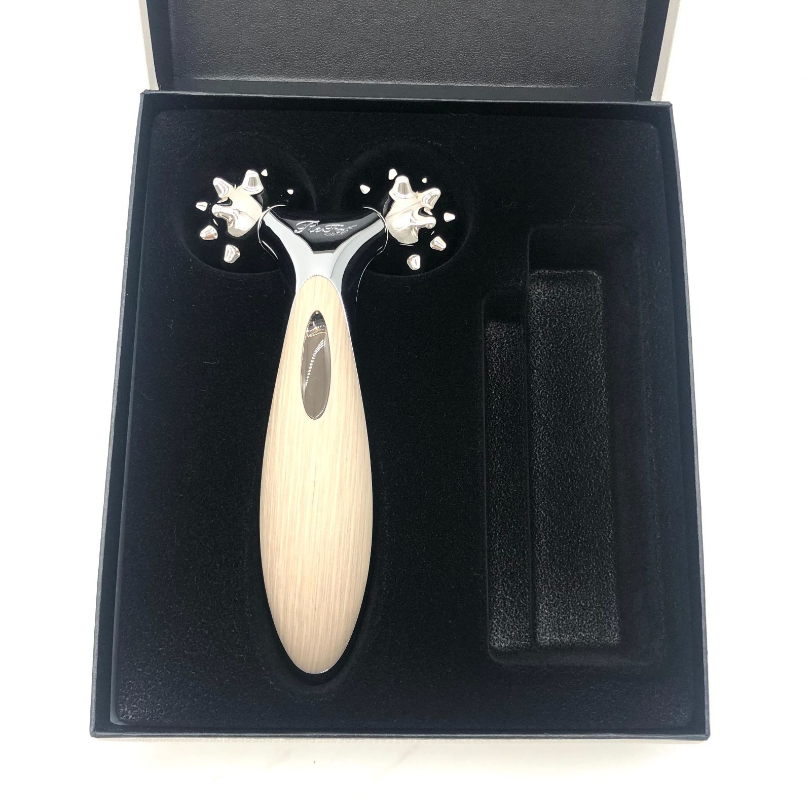 【新品未使用】ReFa リファ RF-RT2320C-R ▽【美品/未使用】ReFa リファリズム RF-RT2320C-NT ベージュウッド