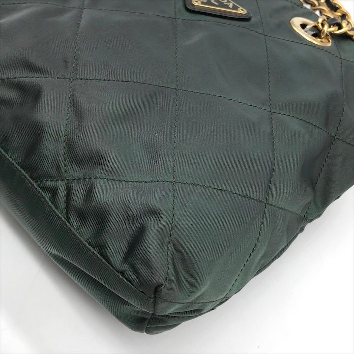 【良品！✨】PRADA プラダ ショルダーバッグ キルティング 三角ロゴ 黒 良品！✨】PRADA プラダ ショルダーバッグ キルティング 三角ロゴ 黒