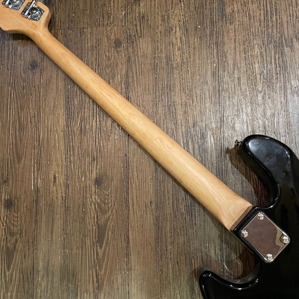 Brian by Bacchus エレキギター　BJB-380 Brian by Bacchus BJB-380 バッカス エレキベース -p121 : GrunSound