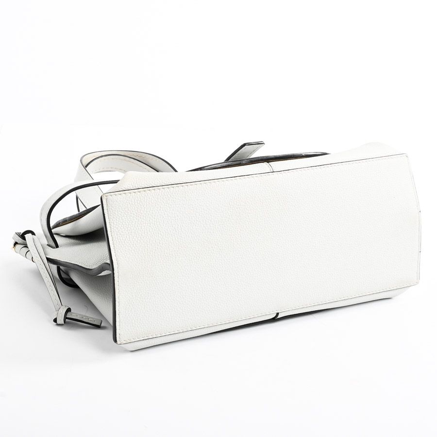 ゲートトップハンドル