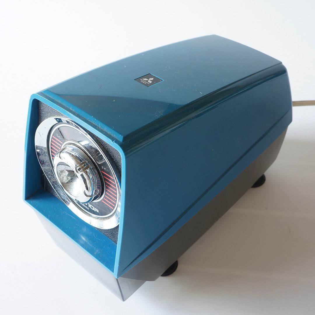 三菱電動シャープナーKE-10 昭和レトロ 鉛筆削り - メルカリ