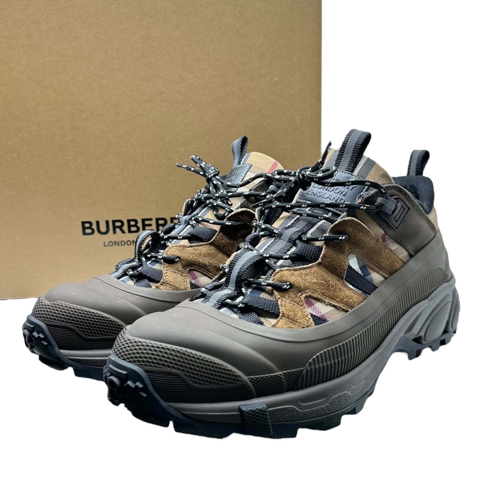 BURBERRY(バーバリー) ARTHUR アーサー 厚底 スニーカー 8048161