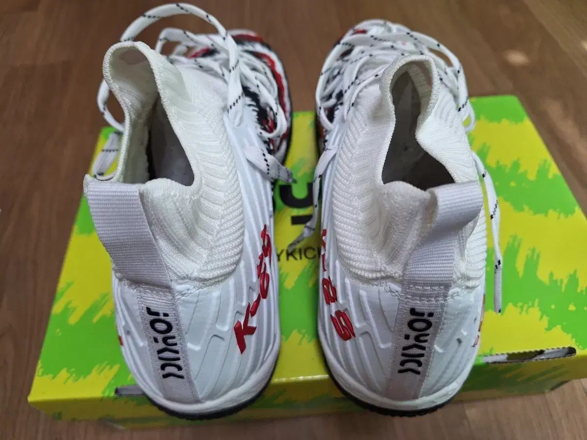 ジョイキック サッカーシューズ