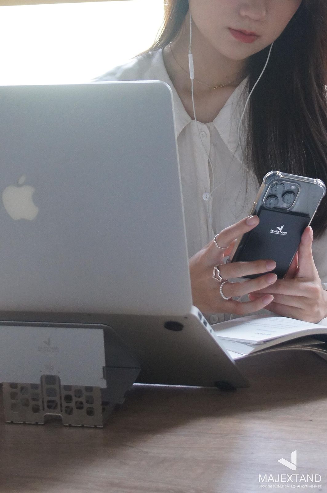 MAJEXTAND 携帯電話とタブレットスタンド