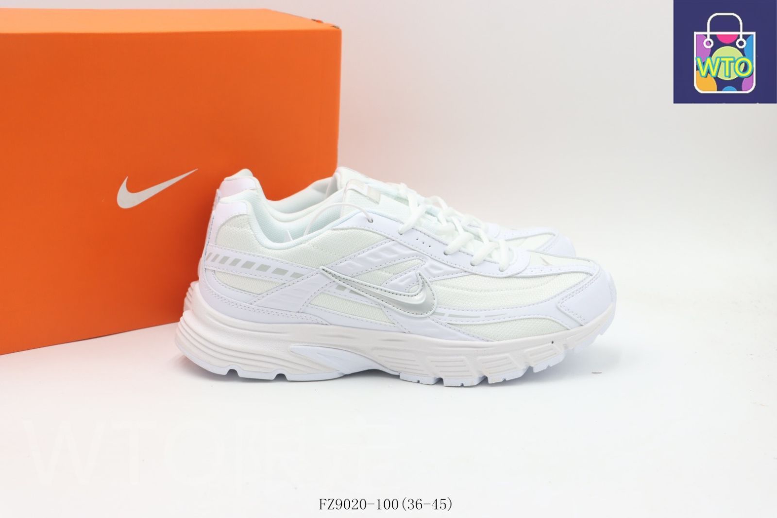 今日特価】ナイキ NIKE ダッドシューズ ホワイト White FZ9020