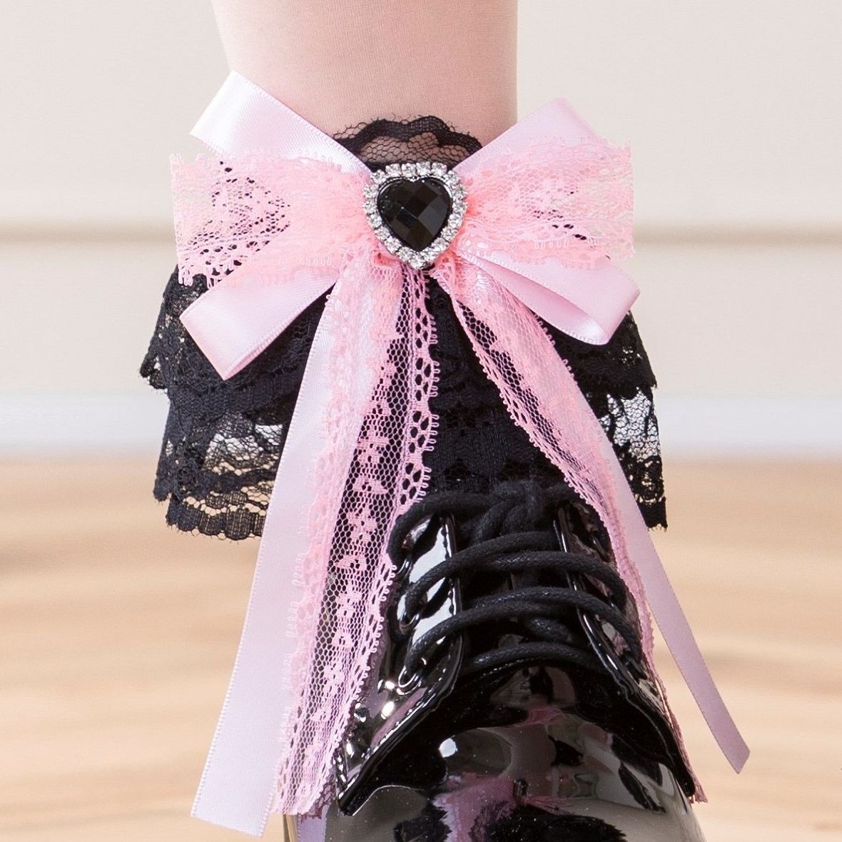 送料無料】ハートビジュー サテン リボン フリルレース ソックス