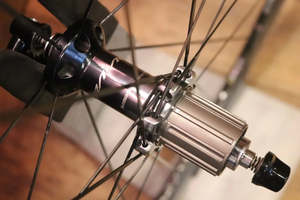 シマノ SHIMANO デュラエース DURA-ACE WH-R9100-C40-CL アルミ カーボンラミネート クリンチャー ホイールセット シマノ12/11S  ナローリム 15C 【東京南麻布店】|mercariメルカリ官方指定廠商|Bibian比比昂代買代購