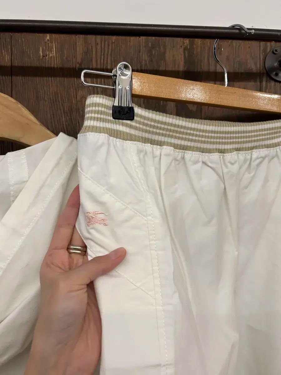 ベスト-スカート