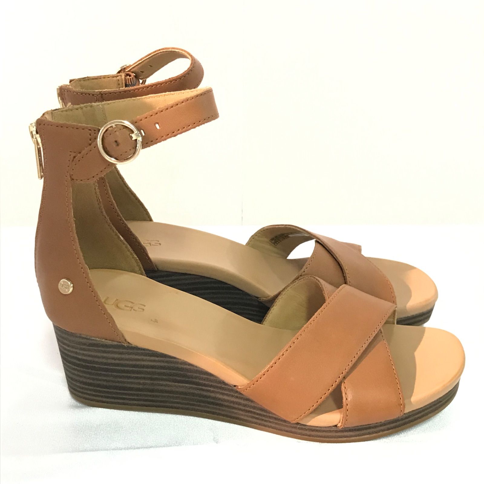 UGG ウエッジサンダル　25cm UGG EUGENIA ウェッジウッドサンダル Eugenia Leather Wedge