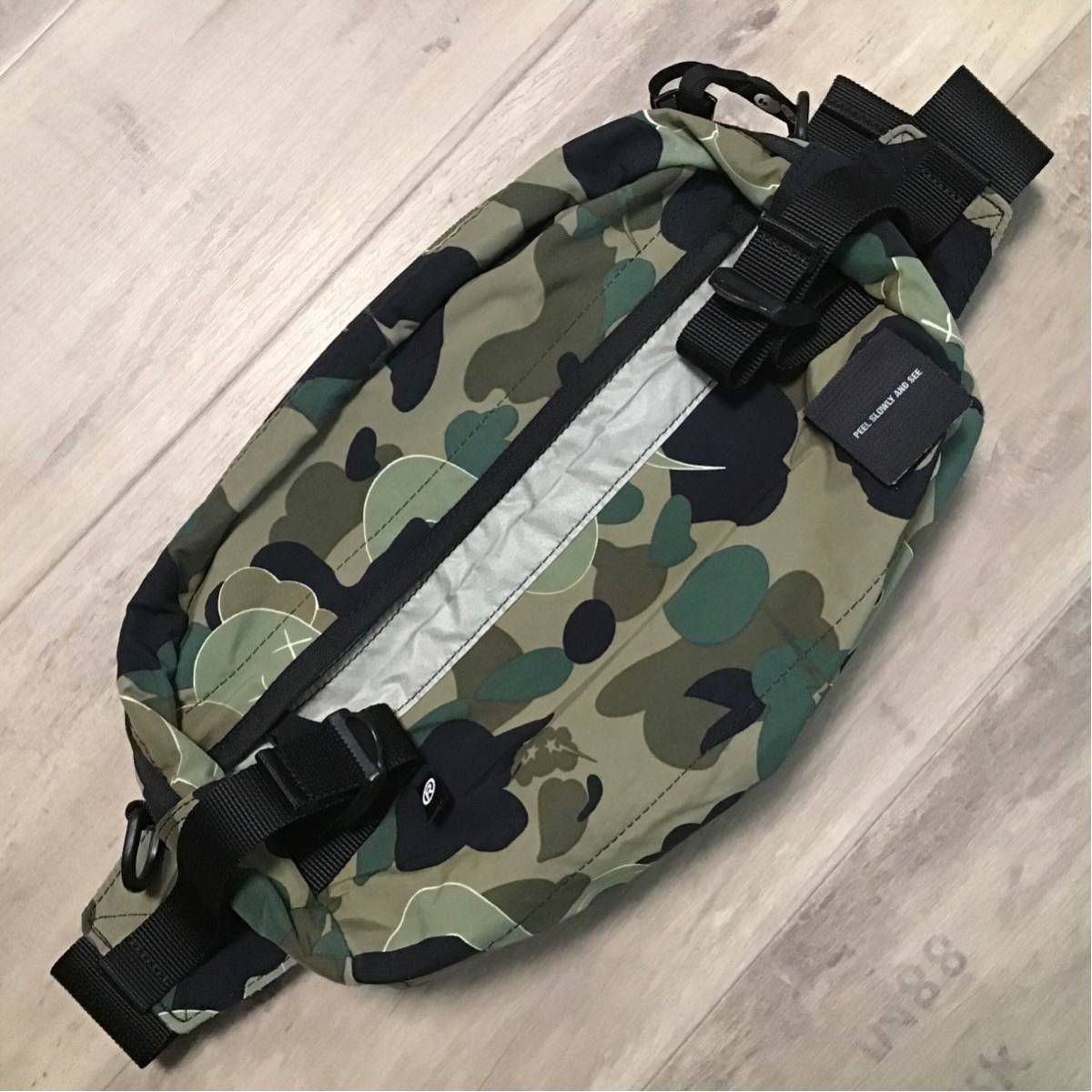 ★新品★ BAPE KAWS bendy ABC camo ポーチ カウズ 迷彩