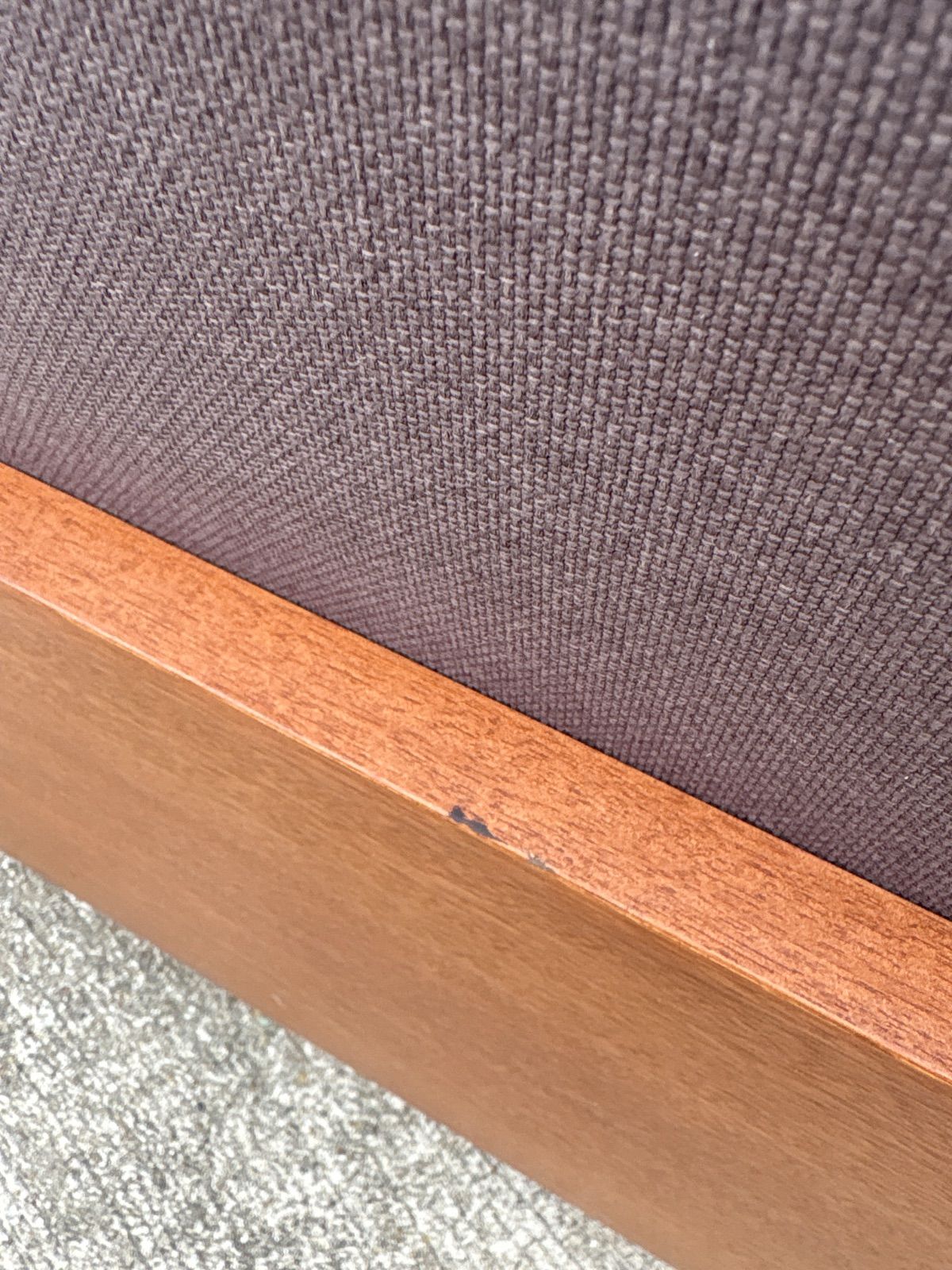 ファブリック 倉庫前