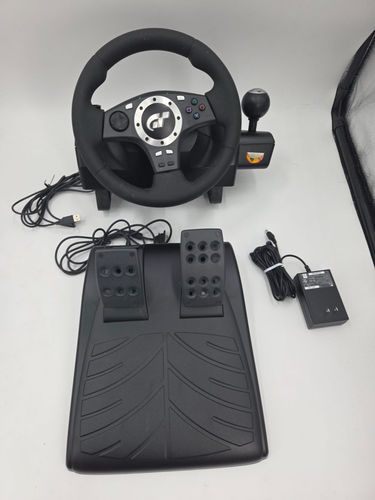 Logicool LPRC-11000 グランツーリスモ4 セット Logicool GT FORCE Pro LPRC-11000 グランツーリスモ4 公式