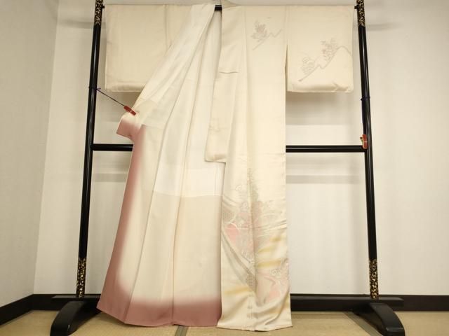 訪問着　屏風草花文　暈し染め　金彩　逸品 平和屋着物○訪問着 駒刺繍 鷺草花文 蛍暈し 金彩 高島屋金