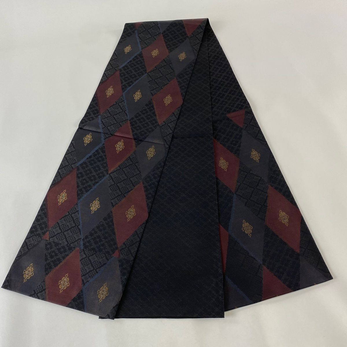 袋帯 美品 秀品 花菱 花唐草 箔 黒 六通 正絹 【中古】 - メルカリ