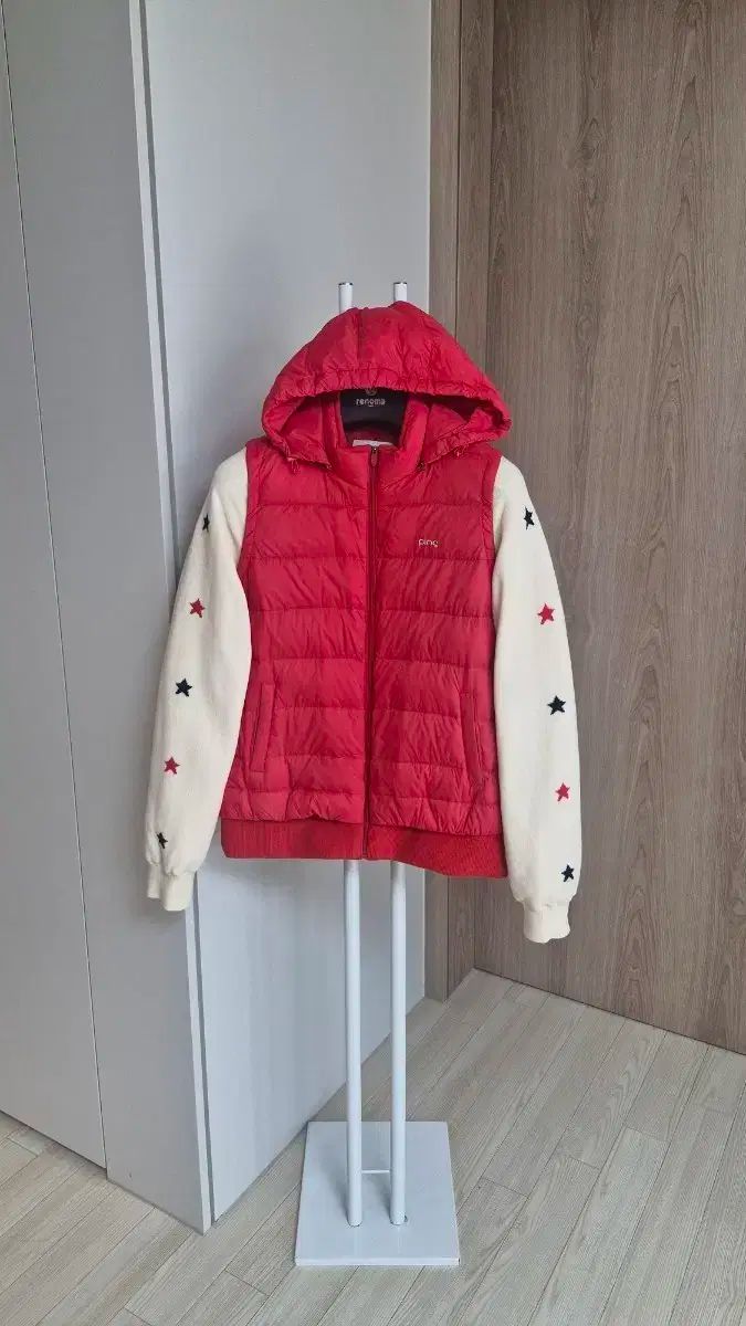 ピンゴルフウェア 星 刺繍 グースダウン アウター|100