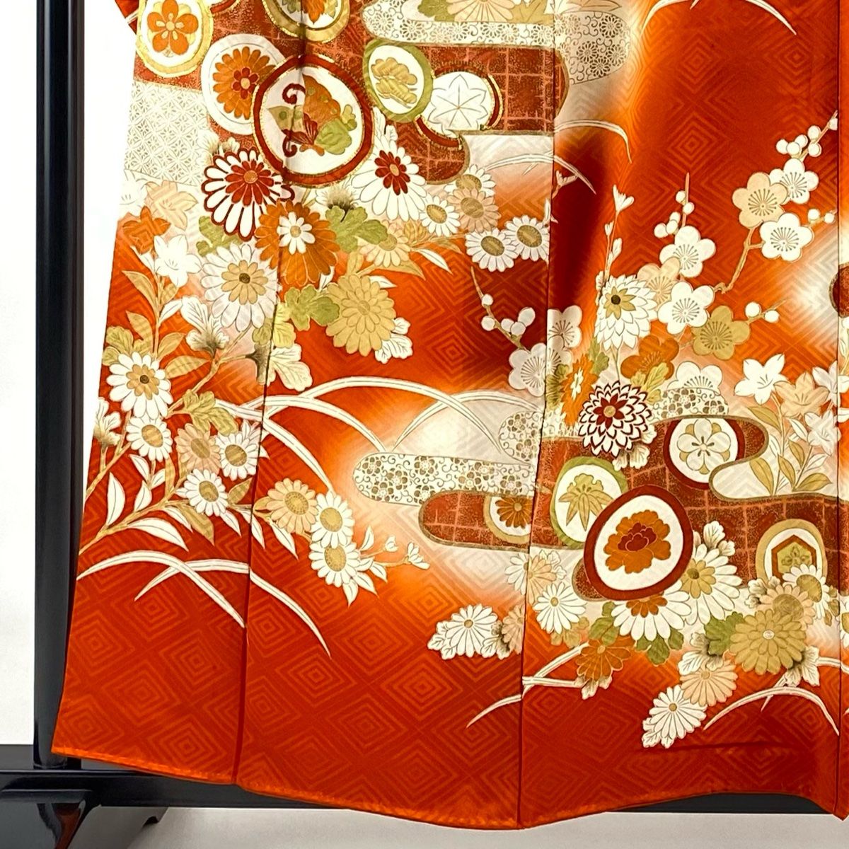 振袖 身丈160.5cm 裄丈67cm M 袷 鈴乃屋 草花 蝶 金糸 金彩 えんじ色  