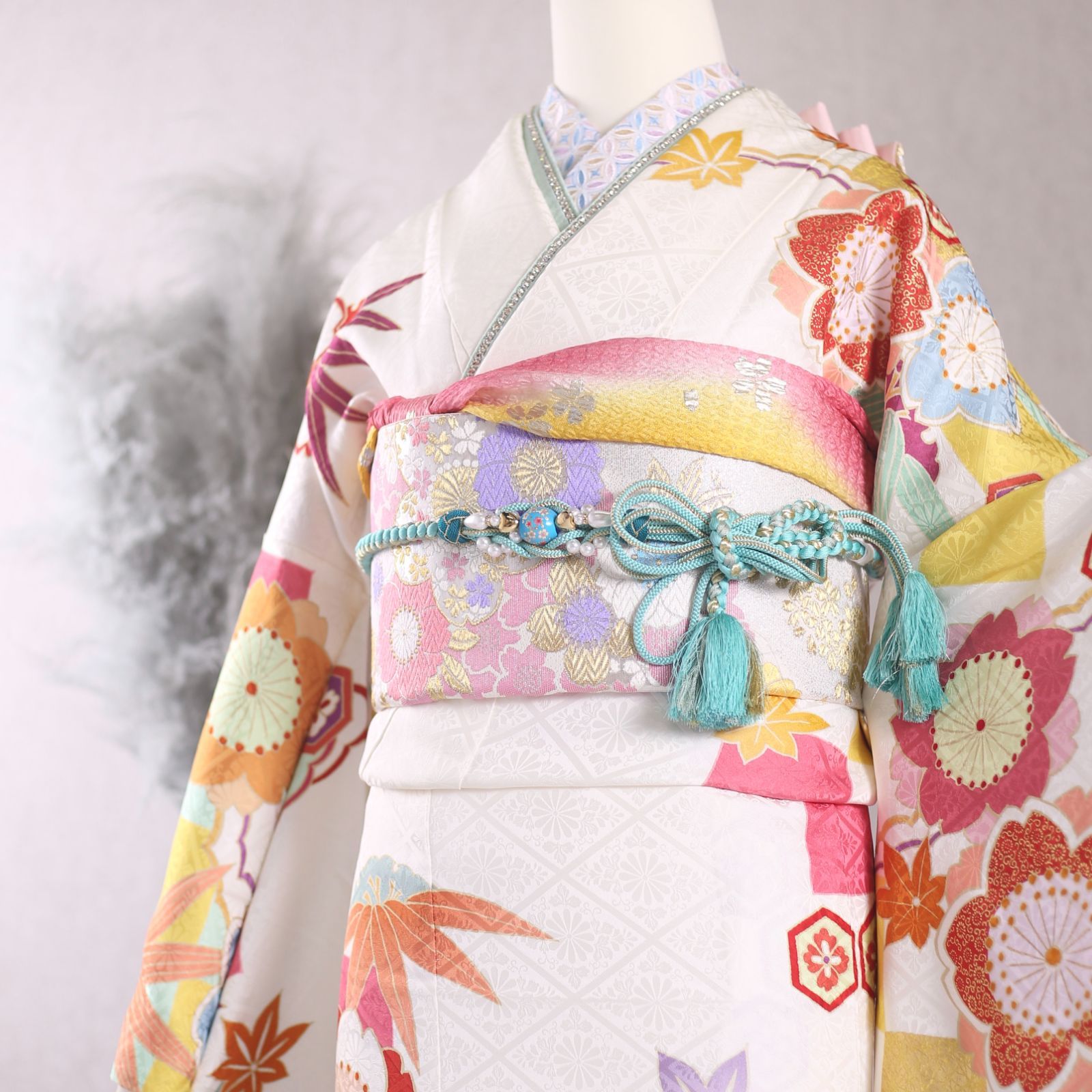 振袖フルセット 振袖セット 振袖 Lサイズ 白×レトロ 美品 成人式 着物 晴れ着 7点フルセット KF-129 振袖フルセット 振袖セット 振袖 Lサイズ 白×レトロ 美品 成人式 着物