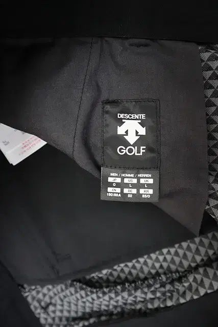 デサント ゴルフウエア ブラック ポロシャツ ショート パンツ 2025最新