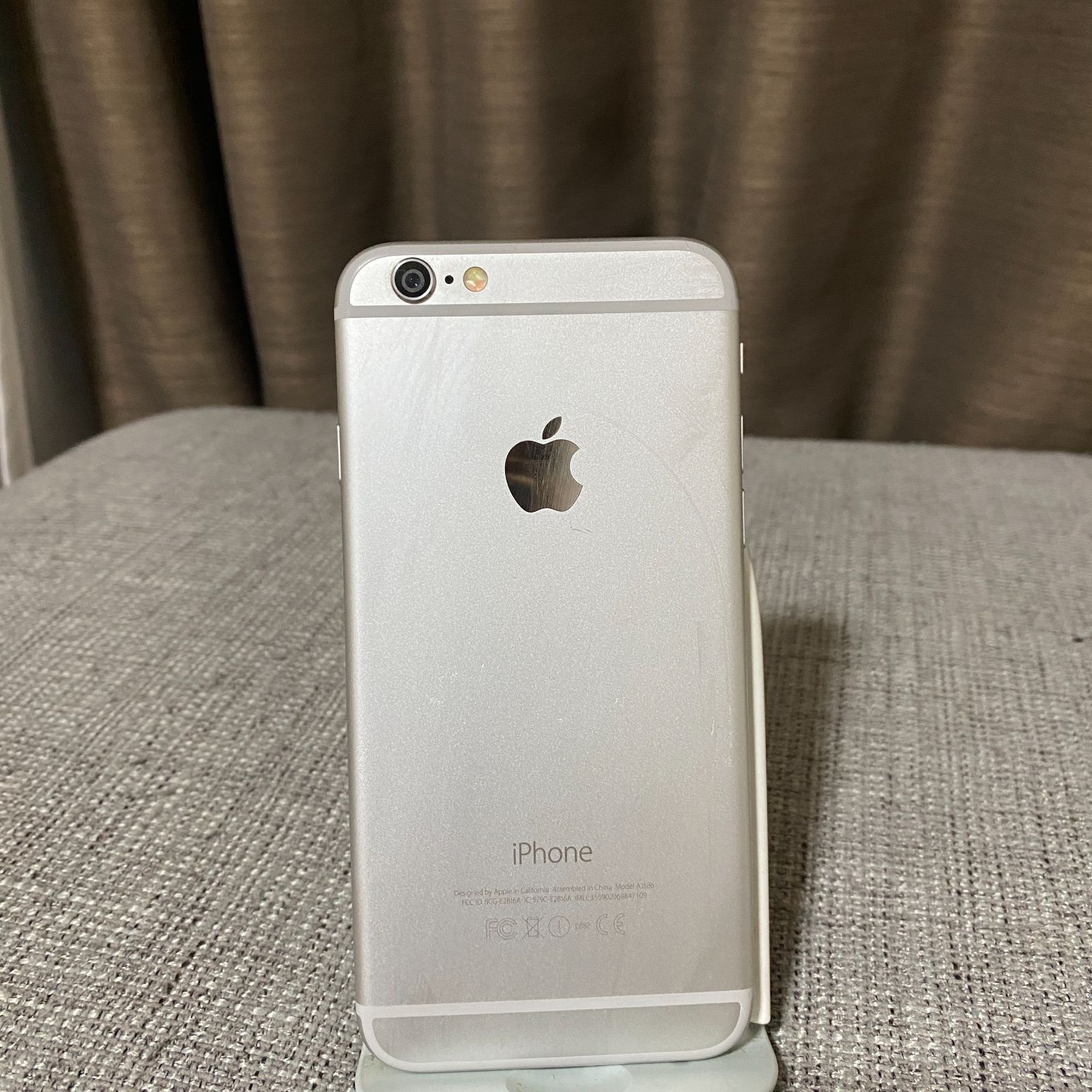 iPhone6 64GB シルバー KDDI iPhone6 シルバー 64GB au（KDDI）335 - メルカリ
