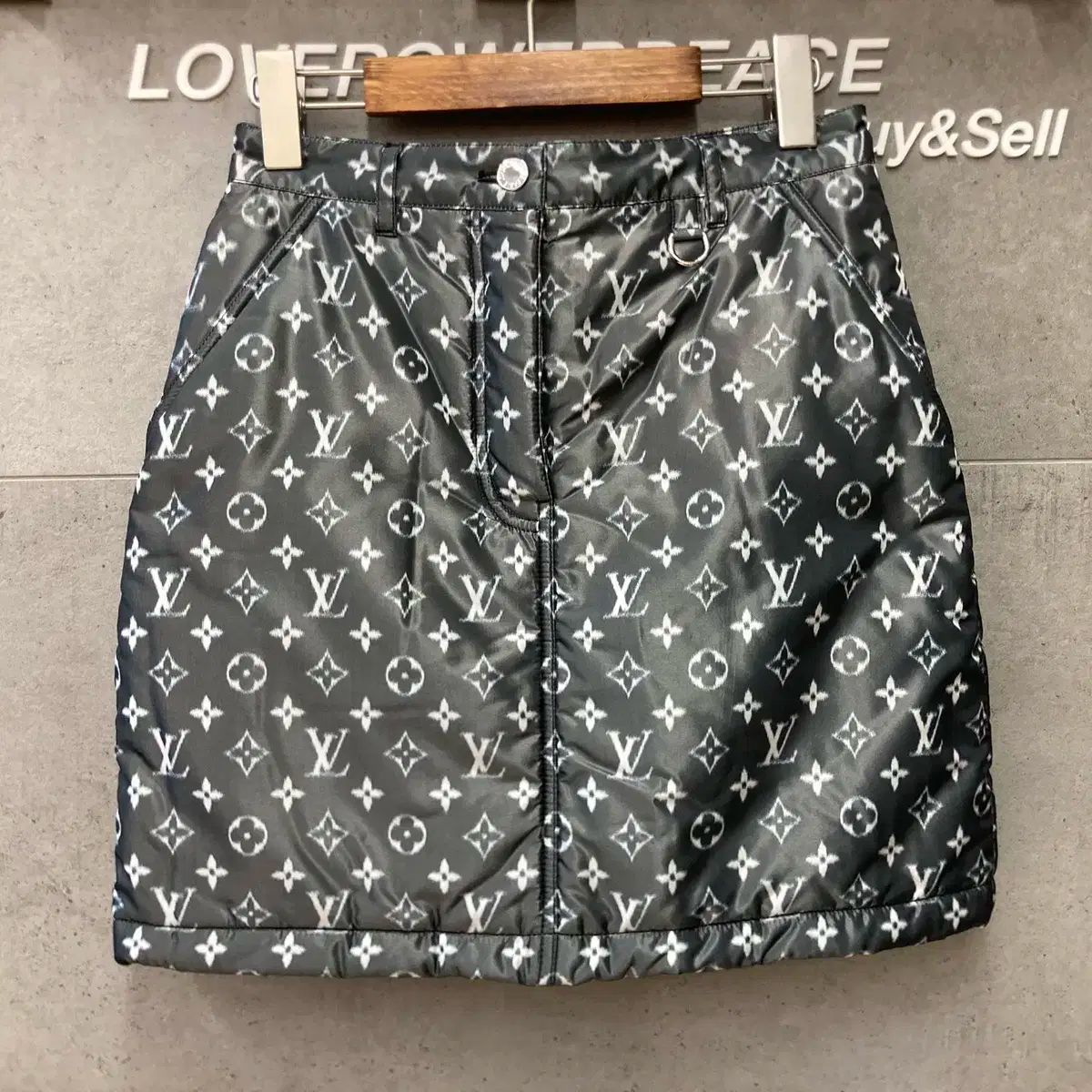 ルイヴィトン モノグラム ダウンスカート 1 a 60 td H 101302