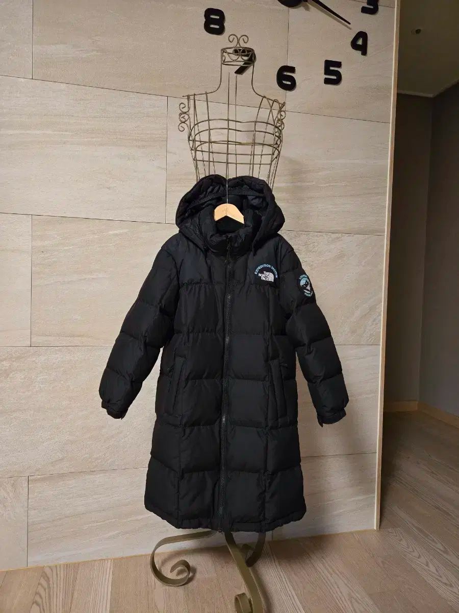 ノースフェイス　キッズ　ダウンジャケット　120 黒　アウター　古着 THE NORTH FACE(ザノースフェイス) キッズ 黒 ダウン 120 ノース