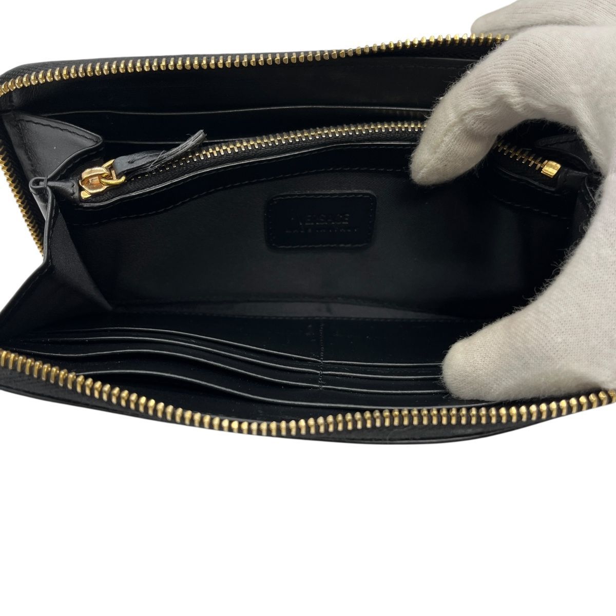 ♪2937 VERSACE ヴェルサーチ メデューサ ラウンドジップ 長財布