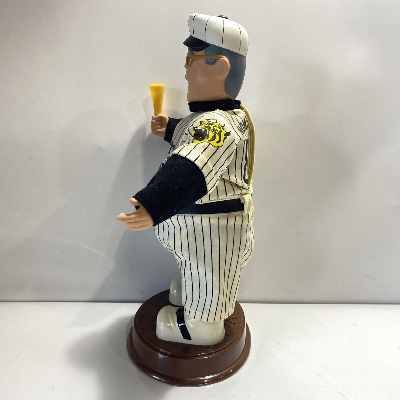 阪神タイガース 野村監督人形 ダンシングノムさん (管理番号：OKU9610