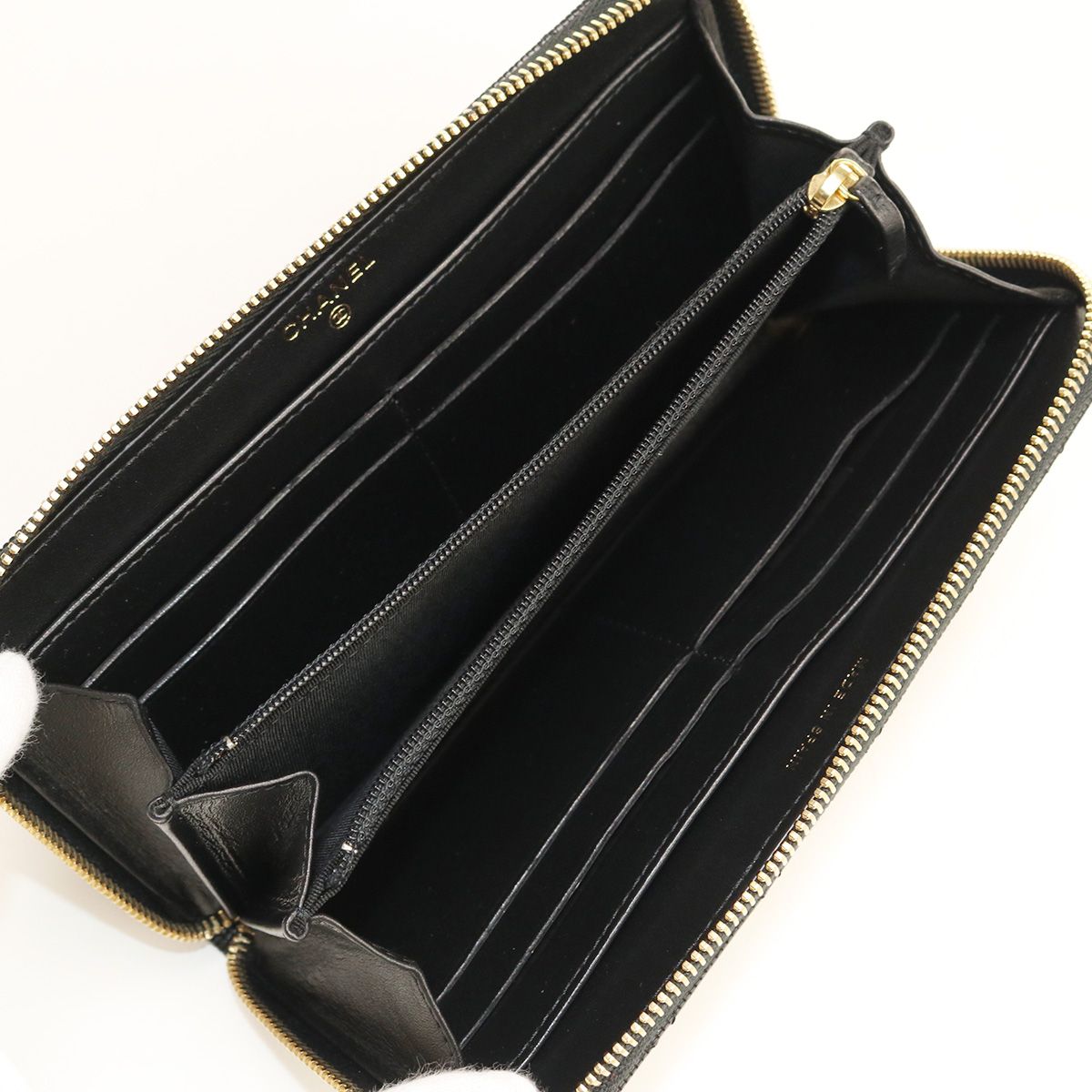 CHANEL シャネル 長財布ラウンドファスナー マトラッセ A82370