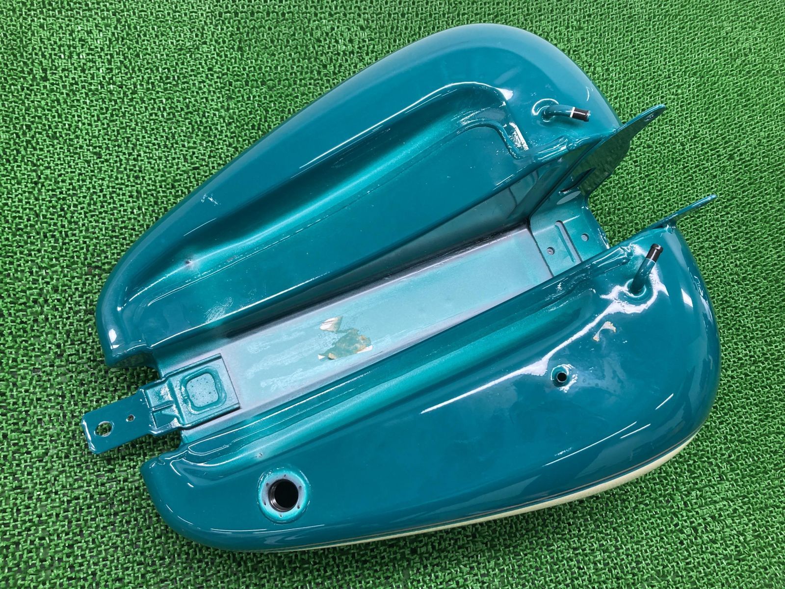 FXSTC1580 タンク 青 ハーレー 純正 中古 バイク 部品