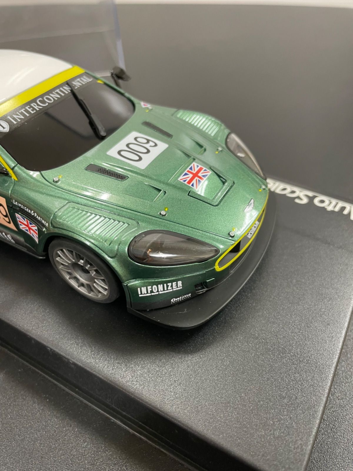 日本未発売】 KYOSHO アストンマーティン オートスケール