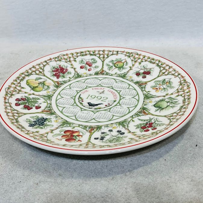 中古】ウエッジウッドカレンダープレート1992年フルーツガーデン【送料