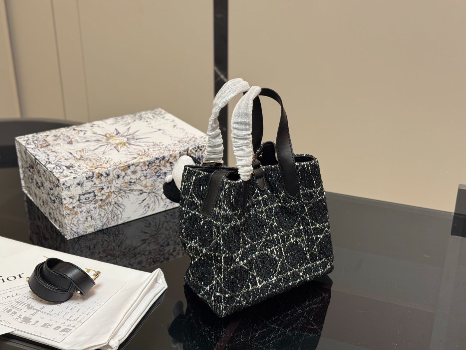 【出会えた一点物】DIOR トゥズーフミディアム 出会えた一点物】DIOR トゥズーフミディアム (Dior/ハンドバッグ