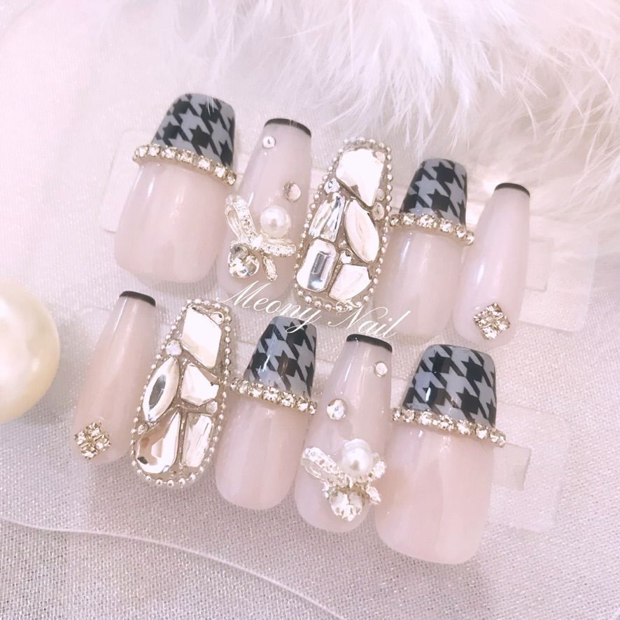 ネイルチップ　量産型　フレンチガーリー　推しネイル　ワンホン　千鳥　ホワイトラメ ネイルチップ クリスマス 千鳥柄 ワンホン フレンチガーリー 韓国